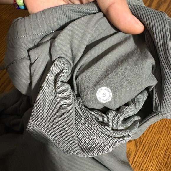 Lululemon Pants dance studio Super sharp. Like new! 😍 - Picture 8 of 12